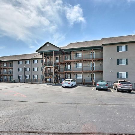 Step-Free Camdenton Condo With Boat Ramp, Dock, Slip Exterior foto
