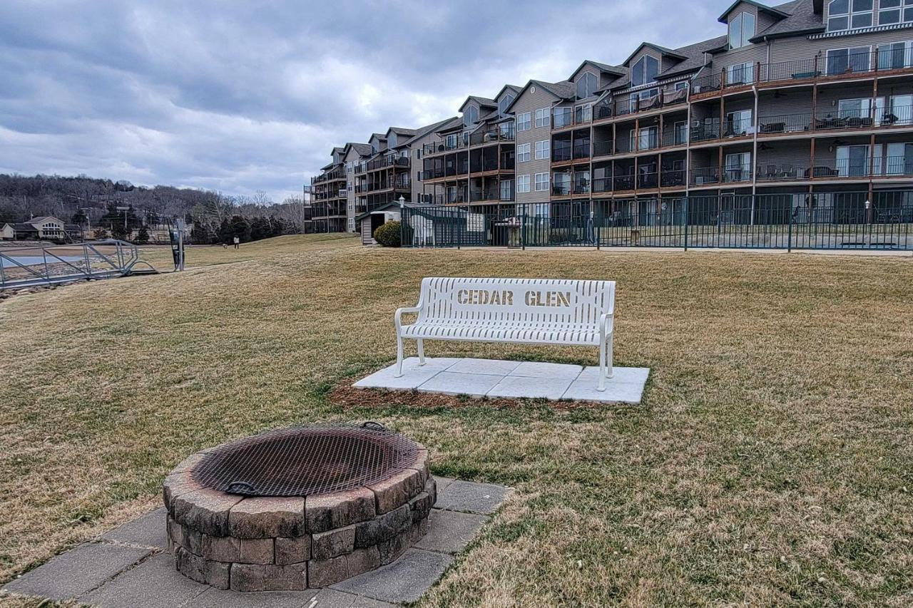Step-Free Camdenton Condo With Boat Ramp, Dock, Slip Exterior foto