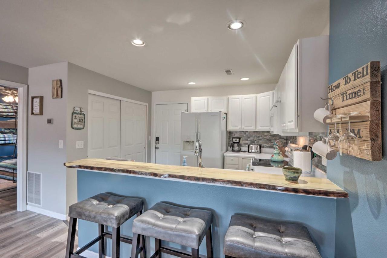 Step-Free Camdenton Condo With Boat Ramp, Dock, Slip Exterior foto