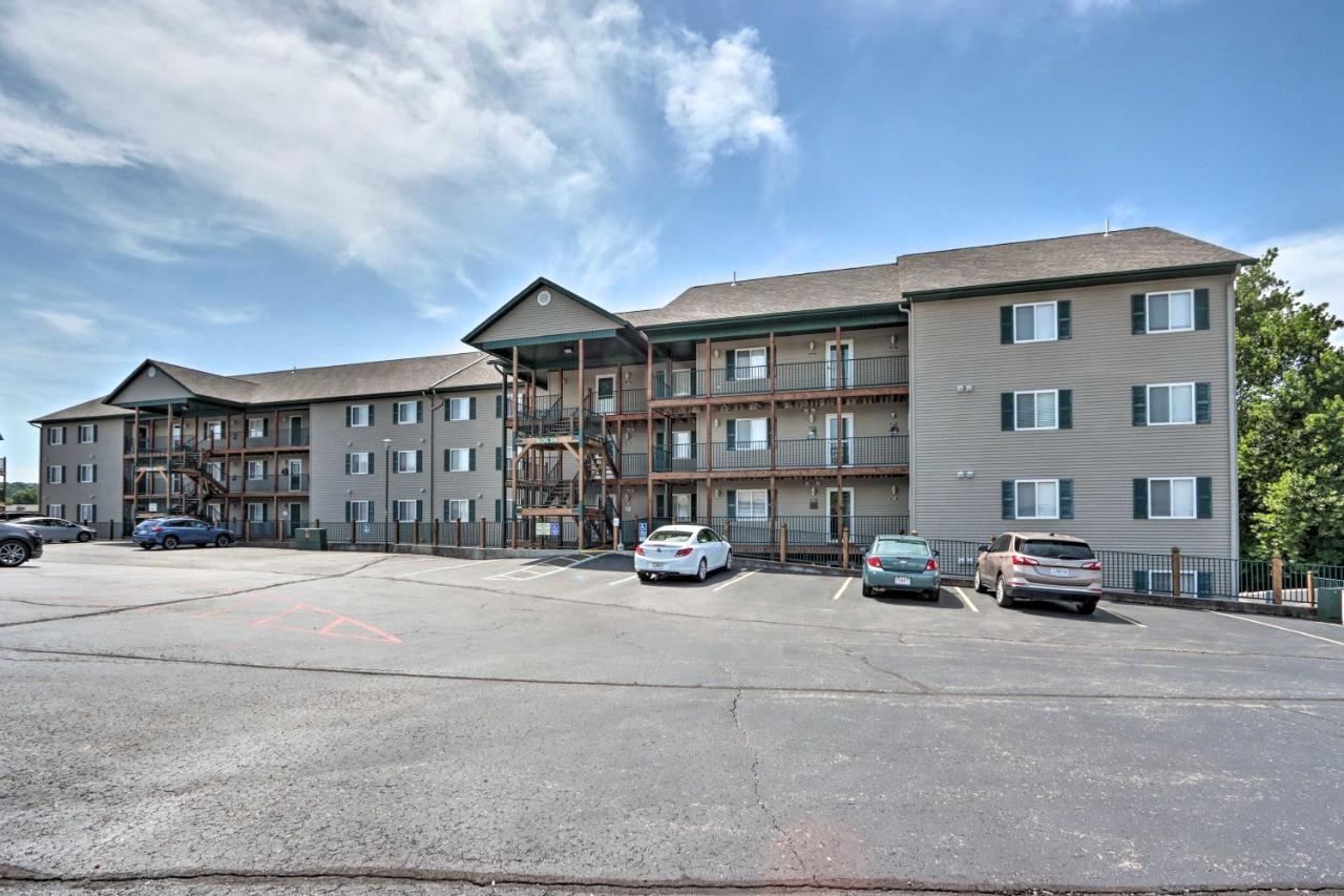 Step-Free Camdenton Condo With Boat Ramp, Dock, Slip Exterior foto